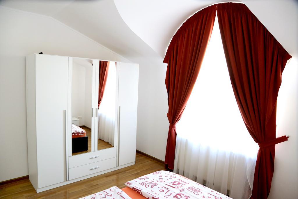 Vila Nona Apartment Sibiu Kamer foto