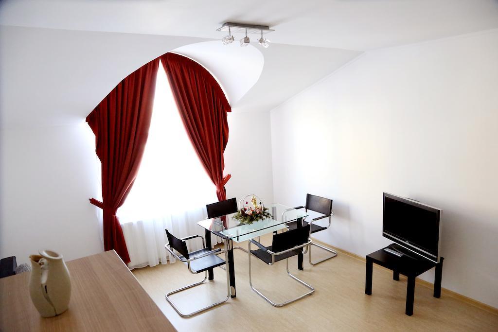 Vila Nona Apartment Sibiu Kamer foto