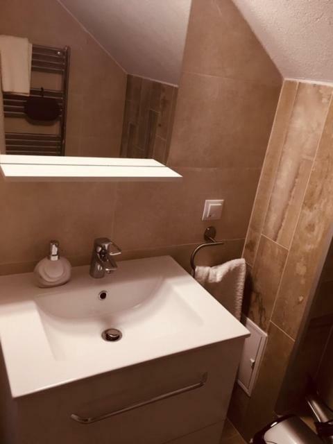 Vila Nona Apartment Sibiu Buitenkant foto